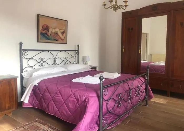 בית נופש La Casa Di Orazio מונטה קטיני ואל די צ'צ'ינה